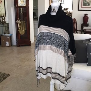 Gorgeous poncho style sweater by Northern Angel NWT
